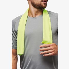 Serviette sport rafraîchissante